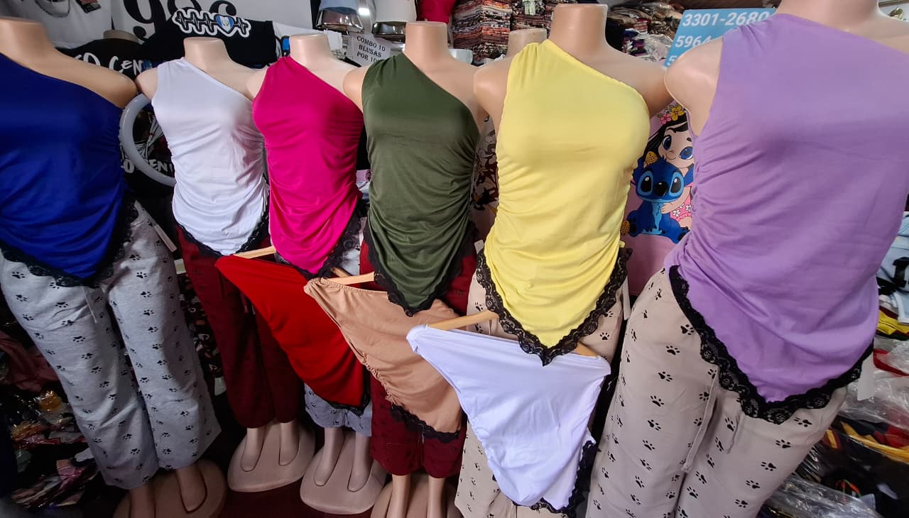 Blusa Asimétrica Encaje 