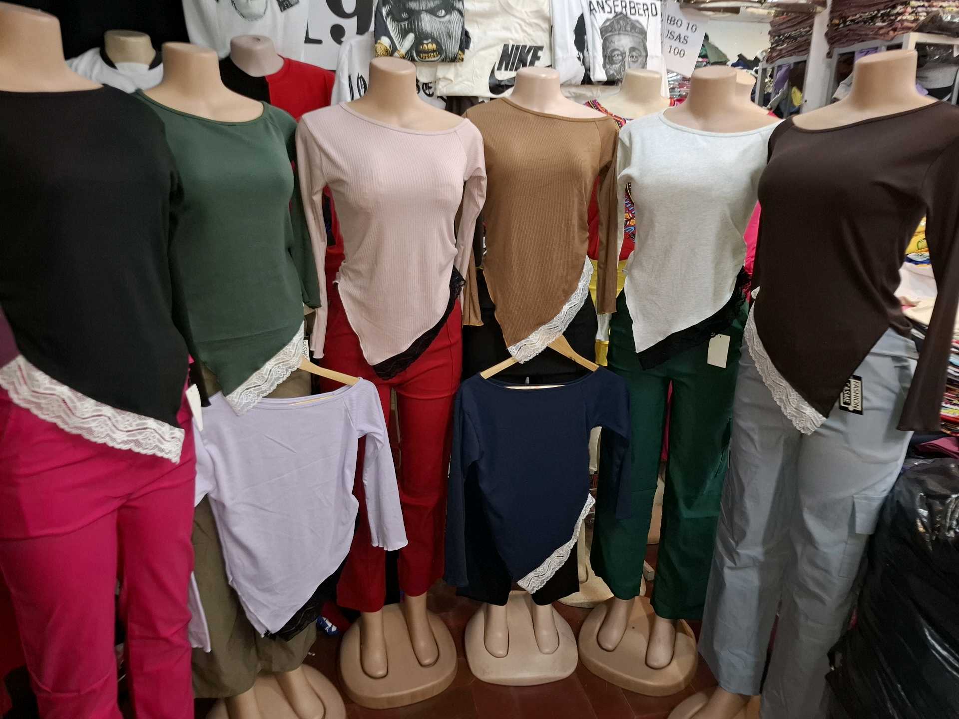 Blusa M/larga asimétrico encaje 