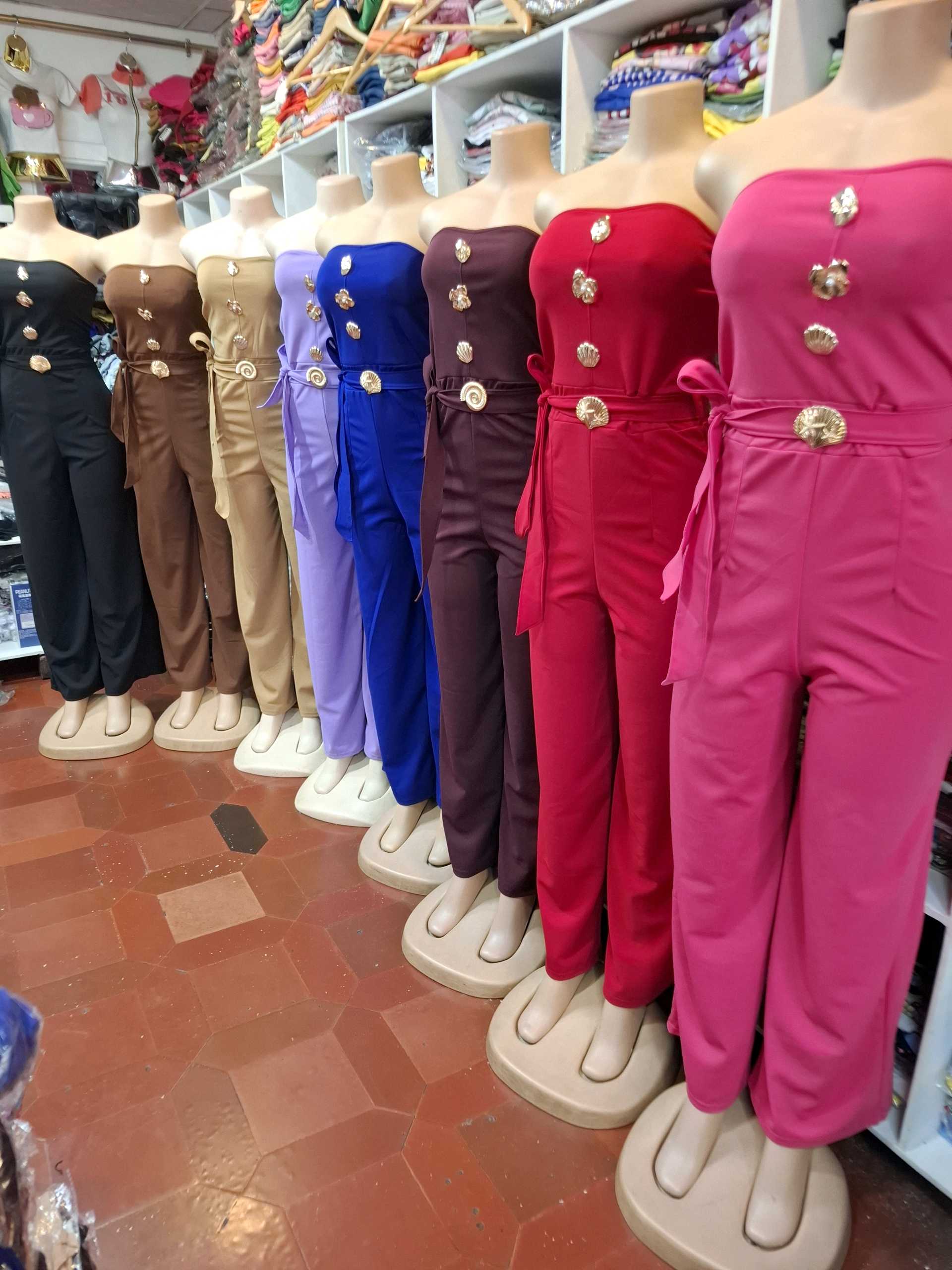 Traje Formal straple broches 