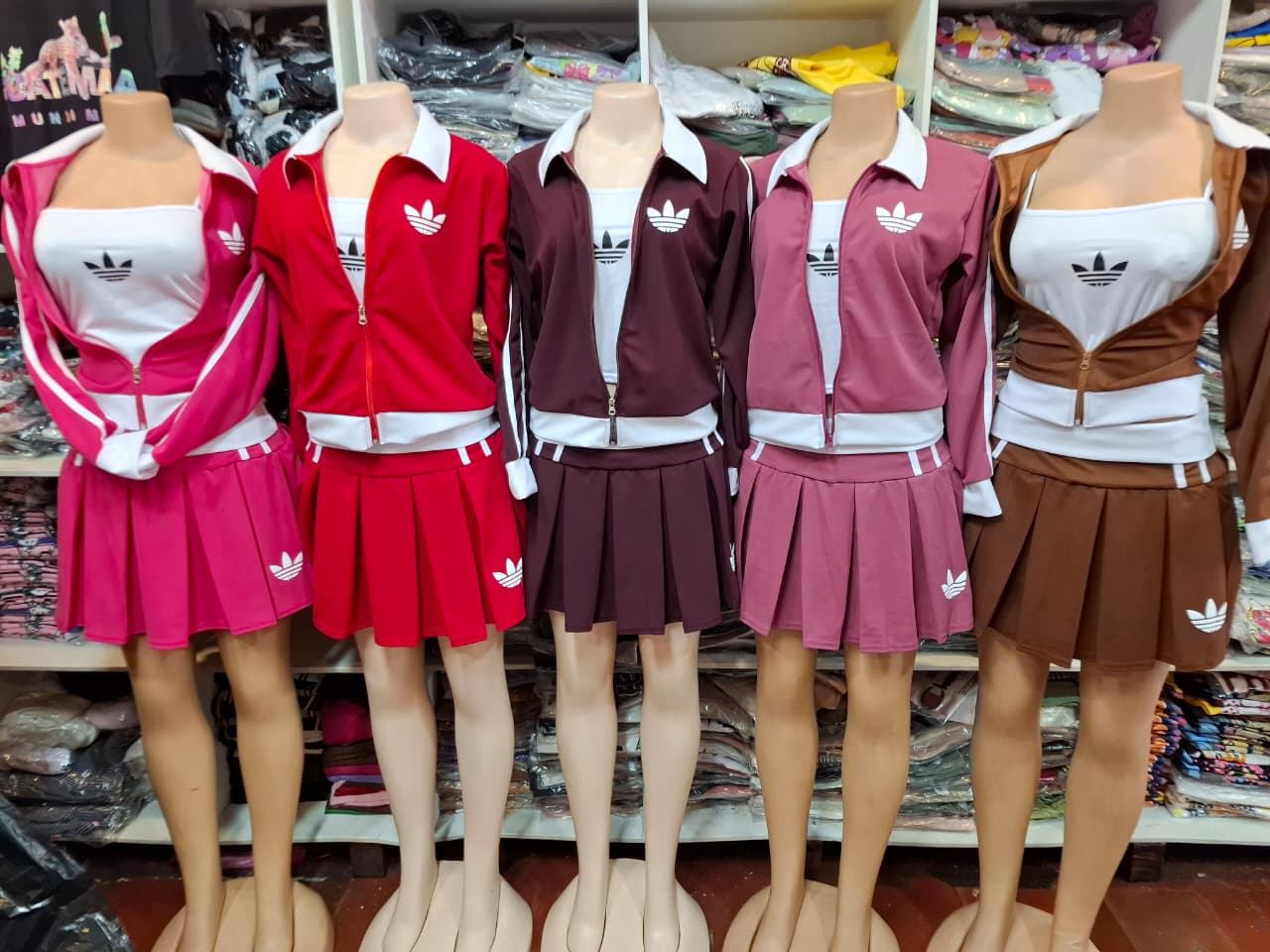 Traje falda paletones 3 piezas 
