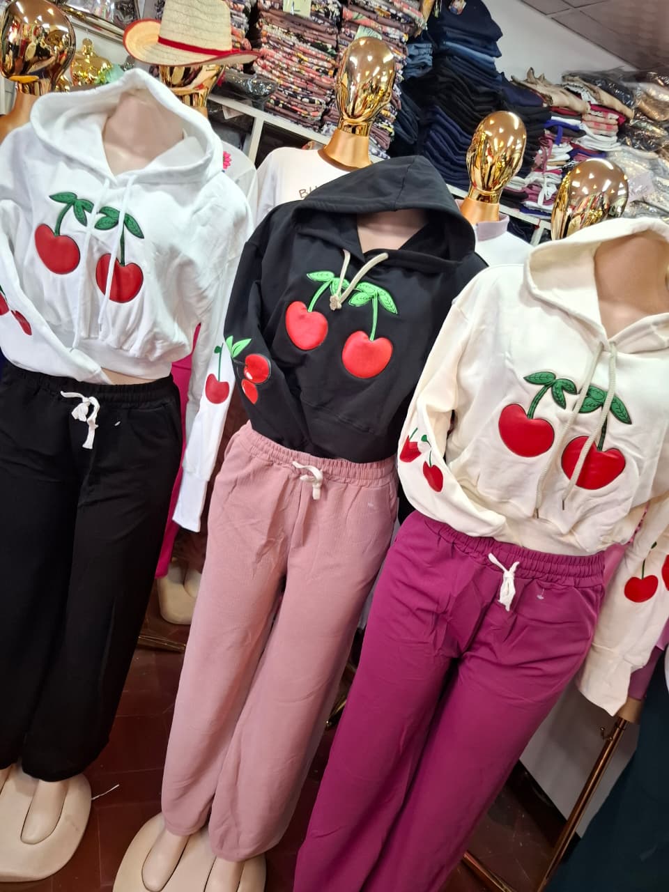 Suéter cereza 